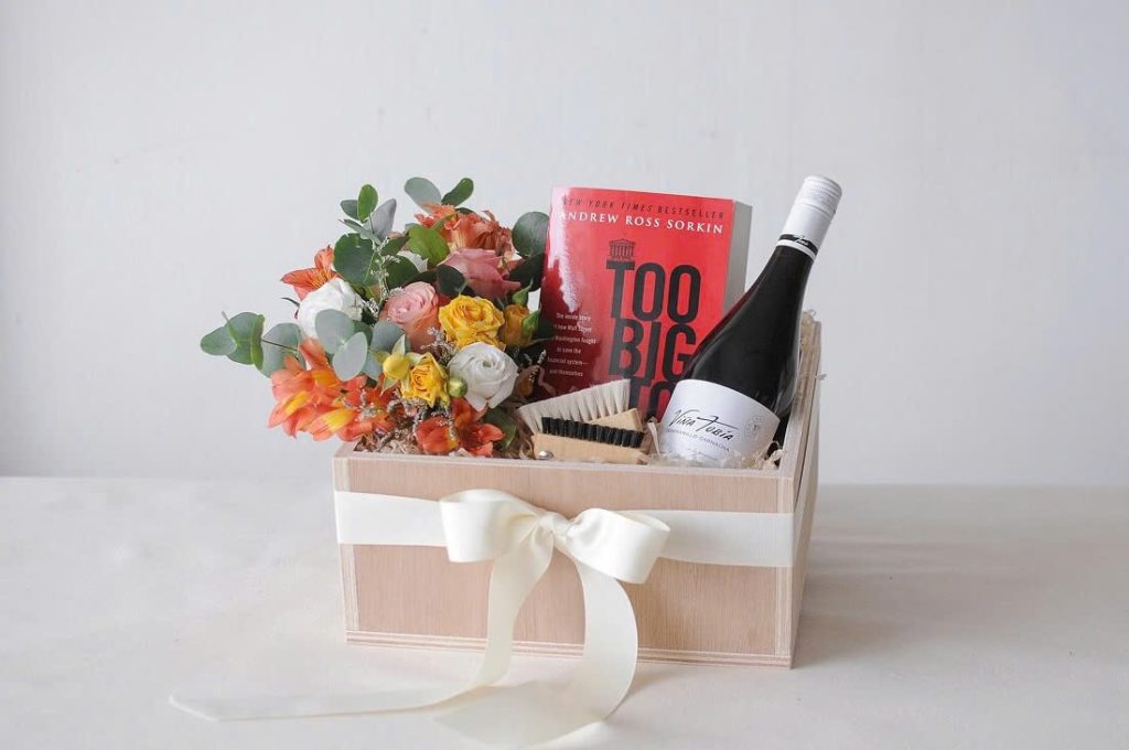 tặng quà sếp lên chức
